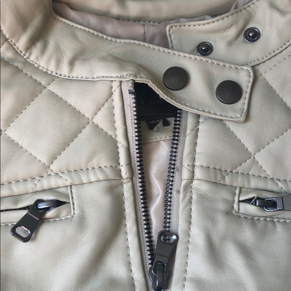 Creamy faux leather motorcycle jacket - Picture 2 of 7